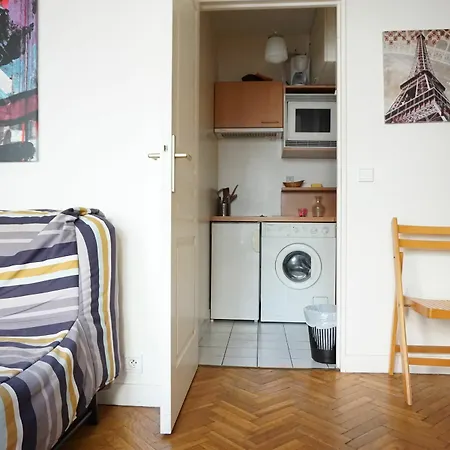 Grenelle - - 7 *